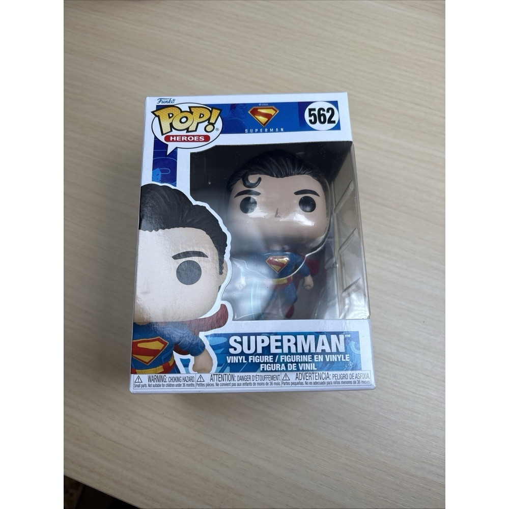 Funko Pop! Vinyl: DC Universe - Superman #562